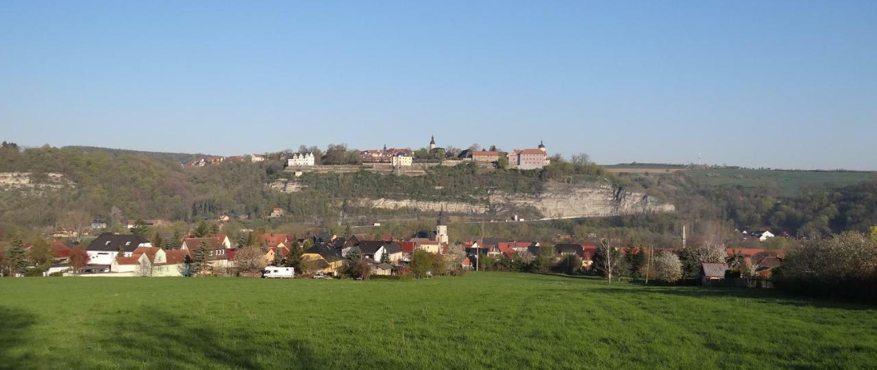 Ferienwohnung Unter Den Schloessern Bei Jena Dorndorf エクステリア 写真